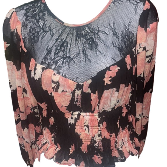 Free People Floral Lace Ruffle Top Womens Small Cropped Bell Sleeve Romantic Y2K - Picture 7 of 11